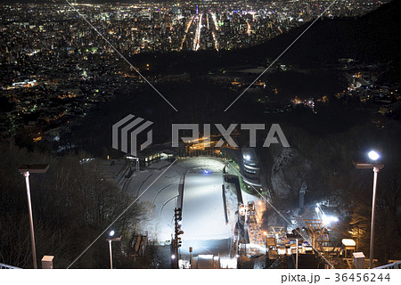 大倉山ジャンプ競技場から見た札幌の夜景 大倉山ジャンプ競技場から見た札幌の夜景 36456244