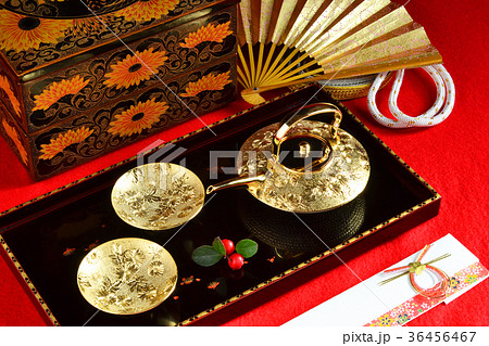 金色の祝い膳 36456467