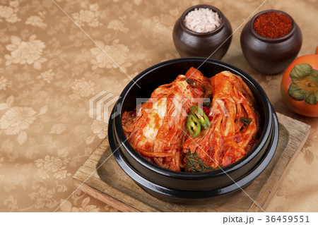 kimchi, which is a globally recognized healthful food 116 36459551