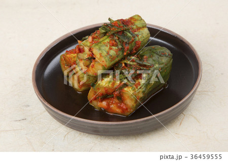kimchi, which is a globally recognized healthful food 137 36459555