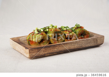 kimchi, which is a globally recognized healthful food 146 kimchi, which is a globally recognized healthful food 146 36459616