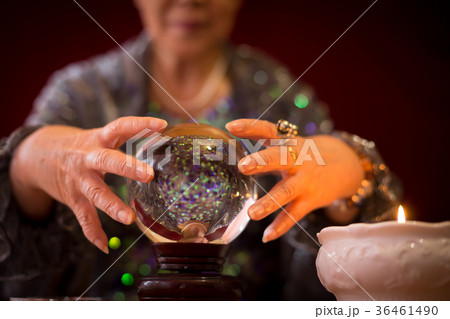 占い師 運勢 運命 占い 占い師 運勢 運命 占い 36461490