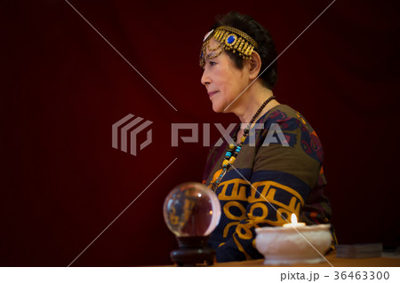 占い師 運勢 運命 占い 占い師 運勢 運命 占い 36463300