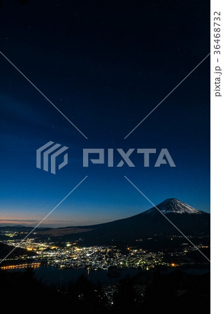 新道峠から望む富士山 （夜景） 36468732