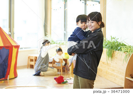 企業内保育 36471000