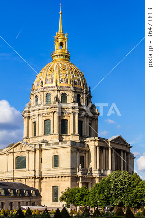 Les Invalides: Dome des Invalides. Paris, France Les Invalides: Dome des Invalides. Paris, France 36473813