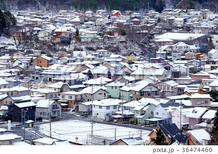 冬の住宅街 36474460