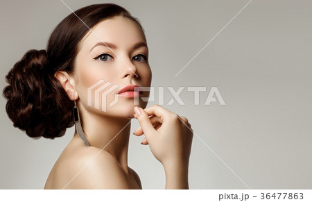 Fashion beauty girl. Makeup, fashion concept. Spa Fashion beauty girl. Makeup, fashion concept. Spa 36477863