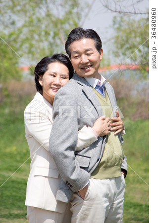 an elderly couple life, very harmoniously like newlyweds 006 an elderly couple life, very harmoniously like newlyweds 006 36480960