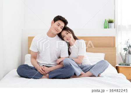 newly married couple 682 newly married couple 682 36482245