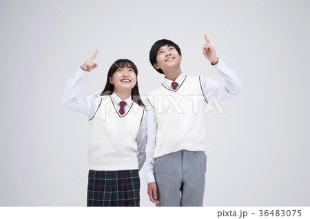Teenagers 033 36483075