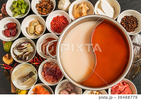 中華本格2色火鍋　Chinese hot pot 36488779