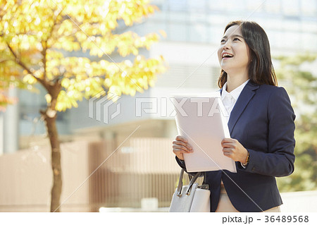 大人 成人 女性 36489568