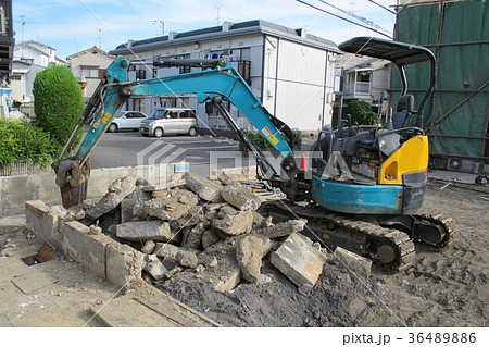 工事現場　ショベルカー 36489886