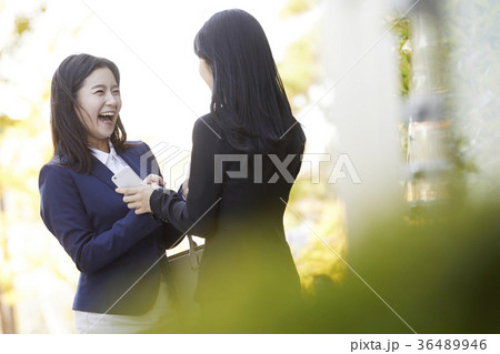 大人 成人 女性 36489946
