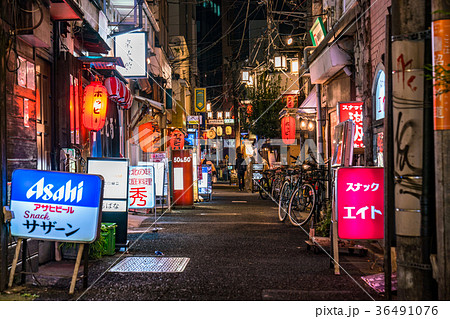 東京都 中野の飲み屋街の写真素材