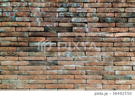 Grunge brown brick wall texture. 36492550