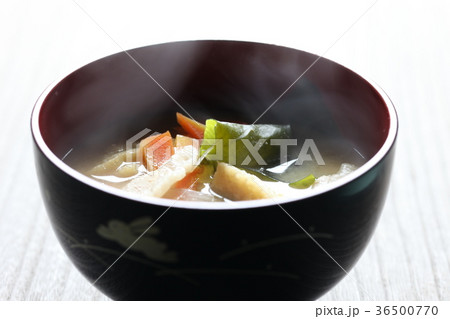 具沢山の味噌汁 具沢山の味噌汁 36500770