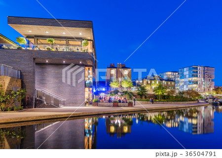 Modern riverside architecture in Kings Cross Modern riverside architecture in Kings Cross 36504791