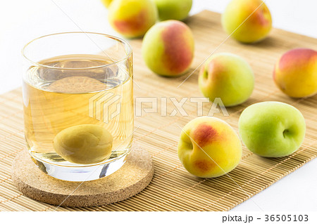 梅酒と南高梅 梅酒と南高梅 36505103