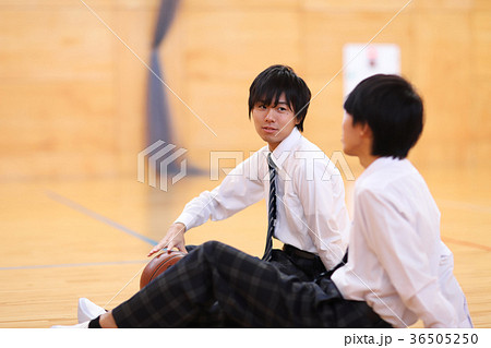 男子生徒 36505250