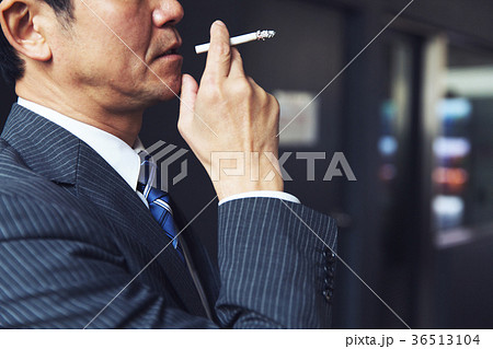 たばこ 喫煙 たばこ 喫煙 36513104