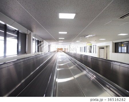 平行エスカレーター 36516282