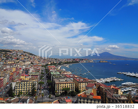 ナポリ・ポジリポの丘からの眺め / view from Posillipo Hill, Naples 36518832