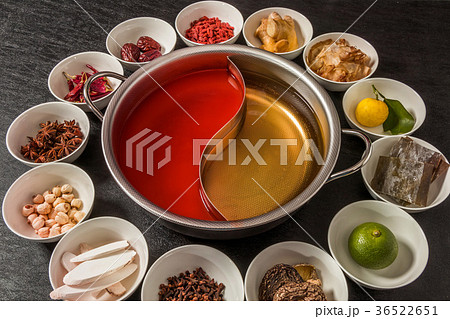 四川火鍋料理と専用鍋 Chinese hot pot 四川火鍋料理と専用鍋 Chinese hot pot 36522651