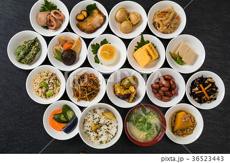 ごはんとおかずいろいろ　Side dishes of rice japanese food 36523443