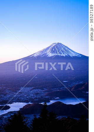 新道峠から望む富士山 （朝景） 36527189