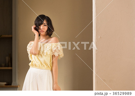 ファッション・若い女性 ファッション・若い女性 36529989