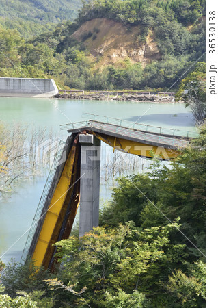 崩落した祭畤大橋 36530138