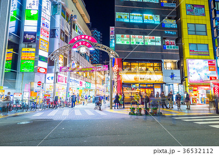 東京　杉並　荻窪駅　南口駅前風景 36532112
