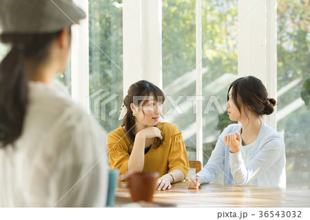 女子会 カフェ 笑顔 女子会 カフェ 笑顔 36543032