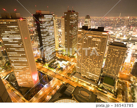 新宿の夜景　 36543785