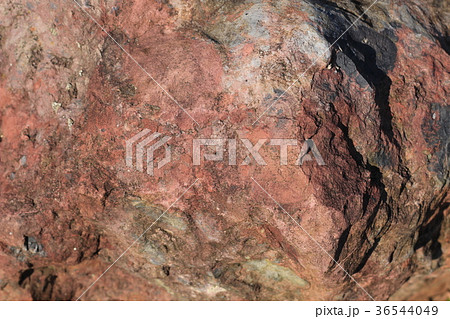 荒い岩肌 荒い岩肌 36544049