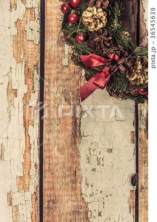 christmas wreath on wood background christmas wreath on wood background 36545639