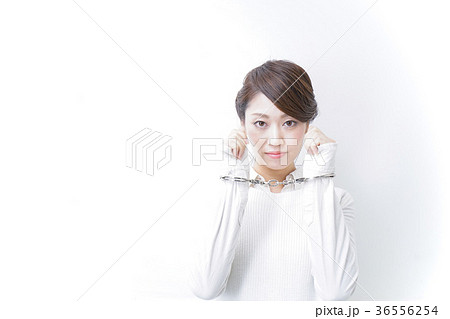逮捕された女性 逮捕された女性 36556254