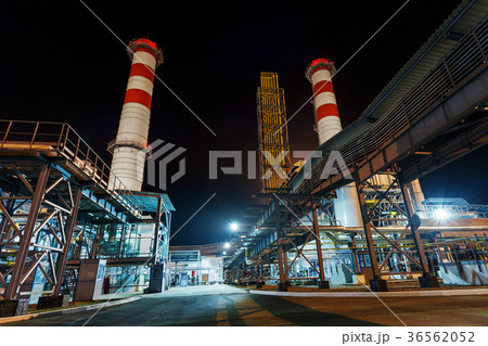 power station at night net gas production 36562052