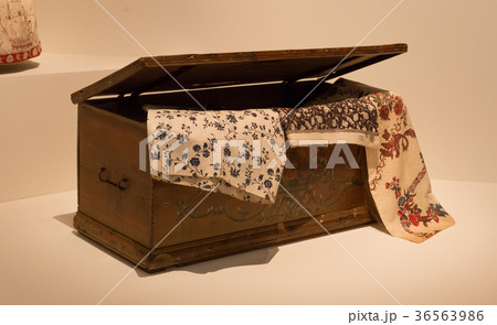 Old wooden chest used for clothes 36563986