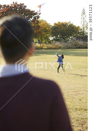 ランニング 走り 走る 36571123
