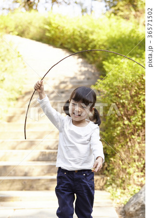 少女 子供 1 36571502