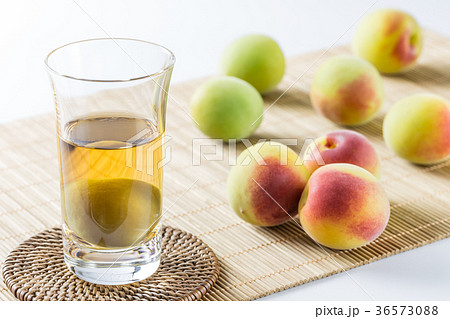 梅酒と南高梅 梅酒と南高梅 36573088