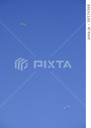 航空機の異常接近　 36574368