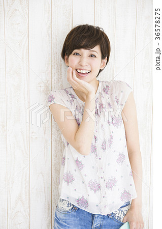 女性 若い女性 ライフスタイル かわいい 女性 若い女性 ライフスタイル かわいい 36578275