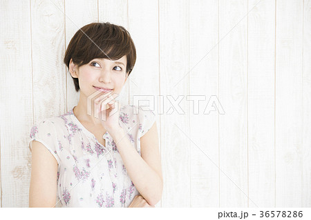 女性 若い女性 ライフスタイル かわいい 女性 若い女性 ライフスタイル かわいい 36578286