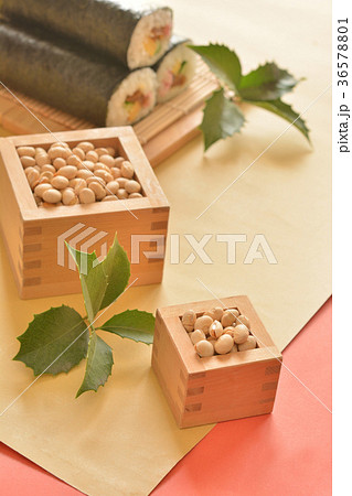 節分　巻き寿司と豆 36578801