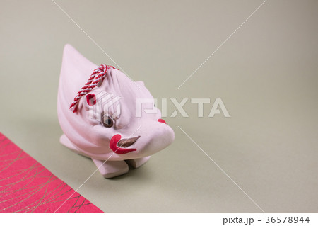 新年イメージ 干支戌の置物 新年イメージ 干支戌の置物 36578944