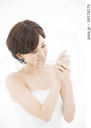 ビューティー 女性 若い女性 ビューティ ビューティー 女性 若い女性 ビューティ 36579279